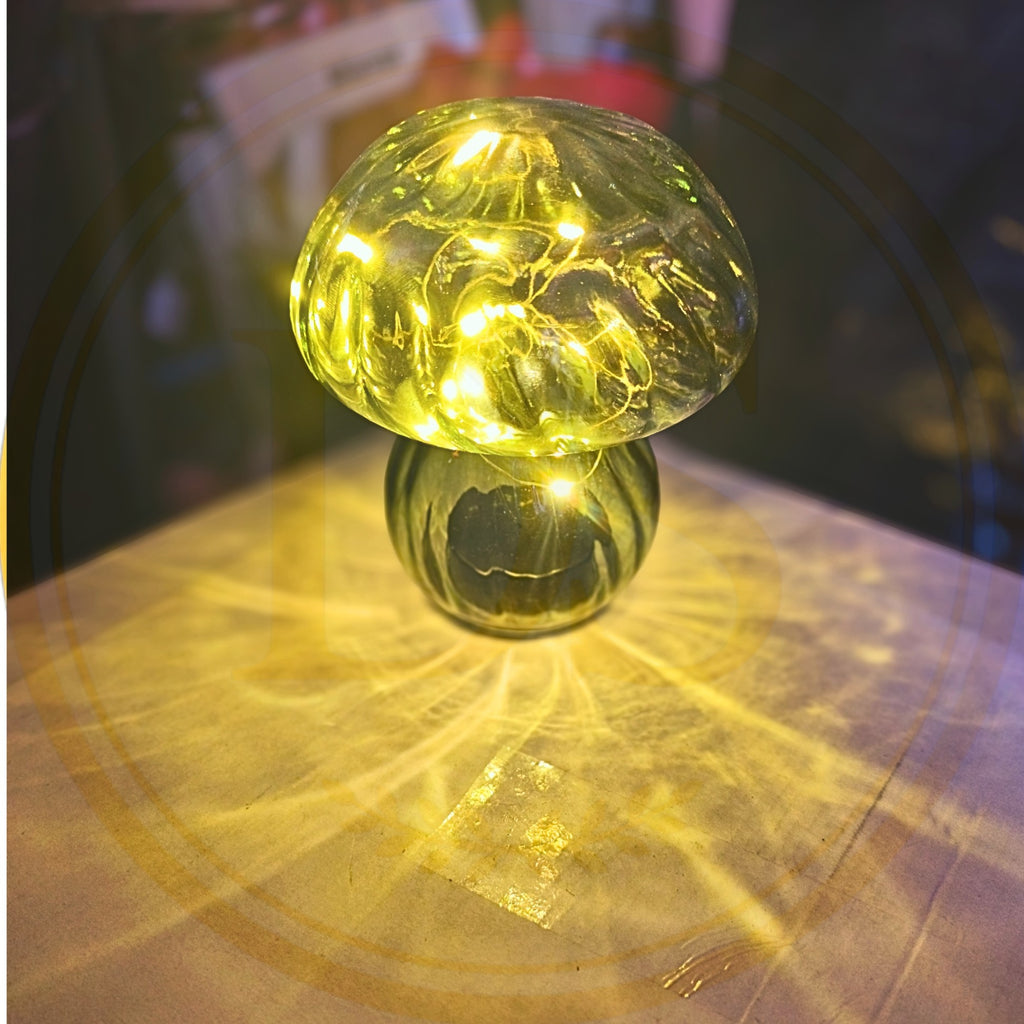 Szklana Lampka Dekoracyjna Grzybek LED Home Accents